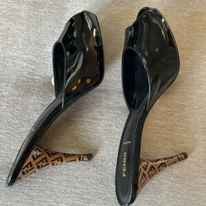 Fendi peep toe pumps